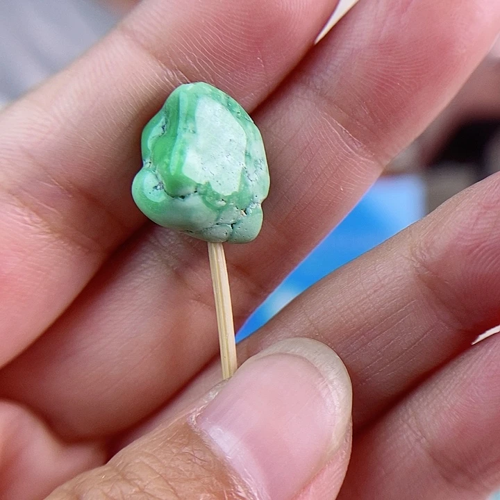 未镶嵌绿松石珠宝奇石