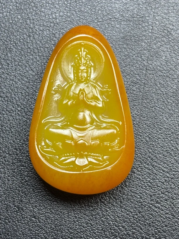 和田玉满黄沁观音吊坠项链