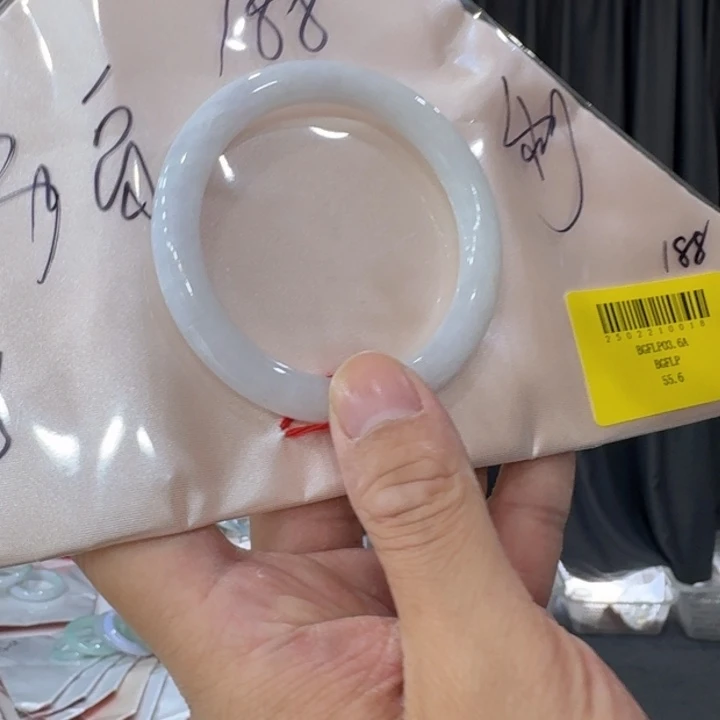 翡翠手镯未镶嵌纯天然缅甸翡翠a货