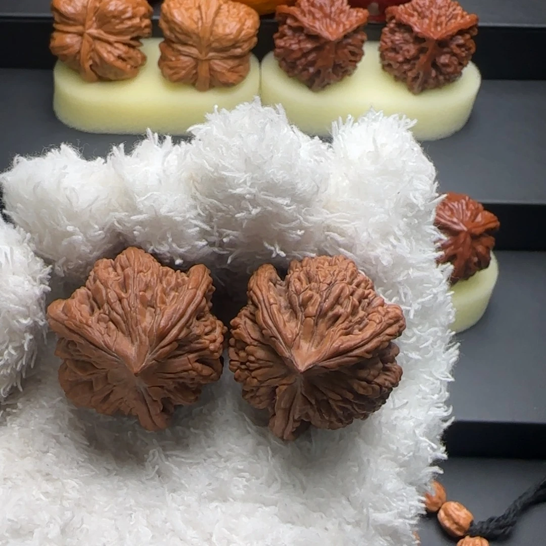 文玩核桃把件虎头奔全品35