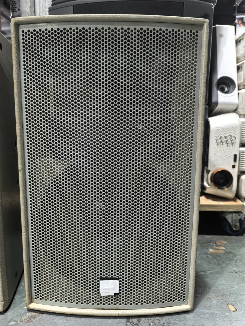 音箱一对，不包邮