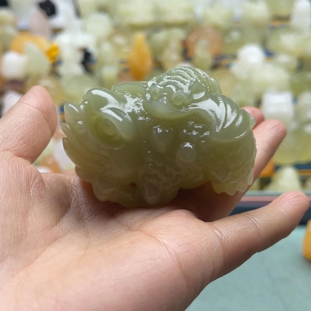 十***哥玉天然桌面小摆件