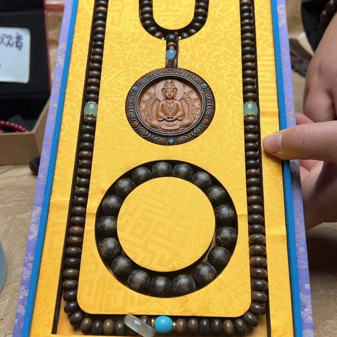 大叶紫檀（黑酸枝木类）