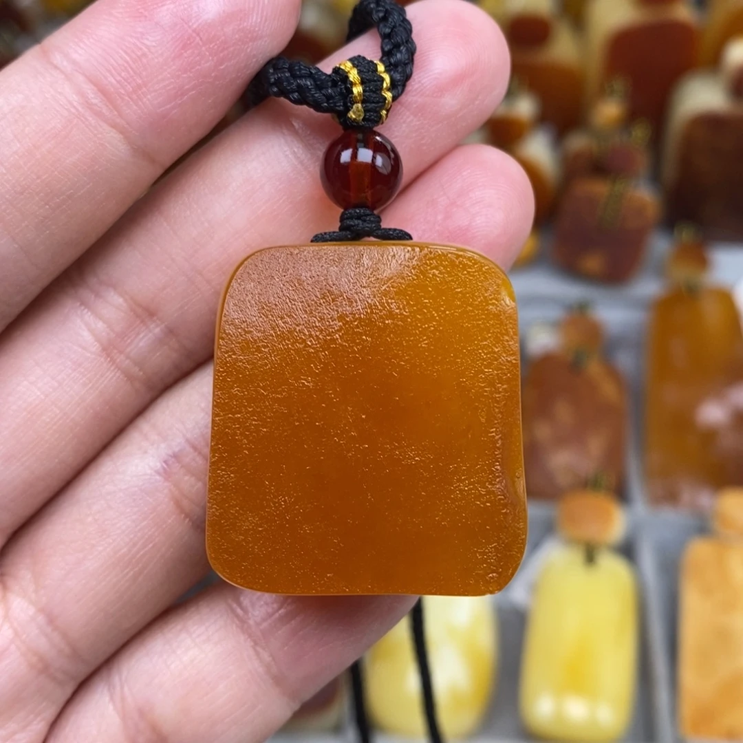 琥珀未镶嵌珠宝奇石