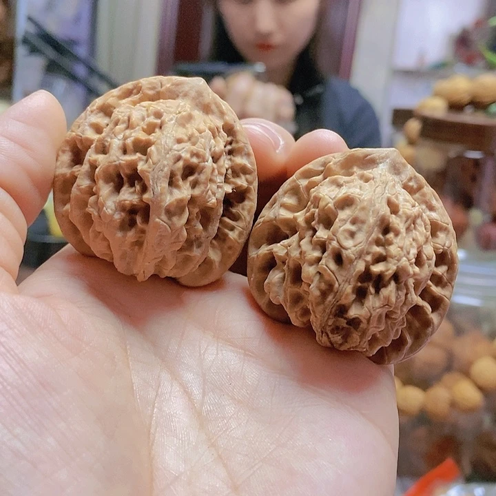 【闪购商品】文玩核桃把件41.5霞云岭油