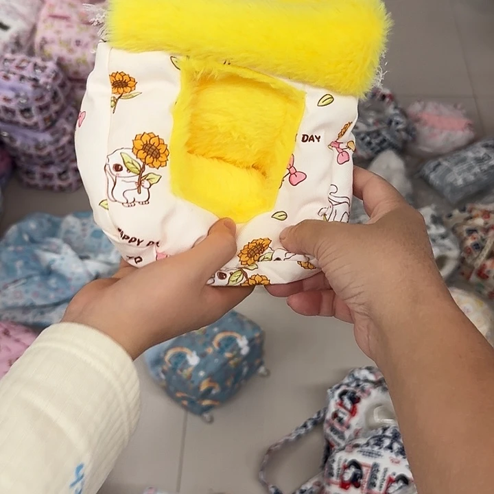 蜜袋鼯冬天厚窝一个