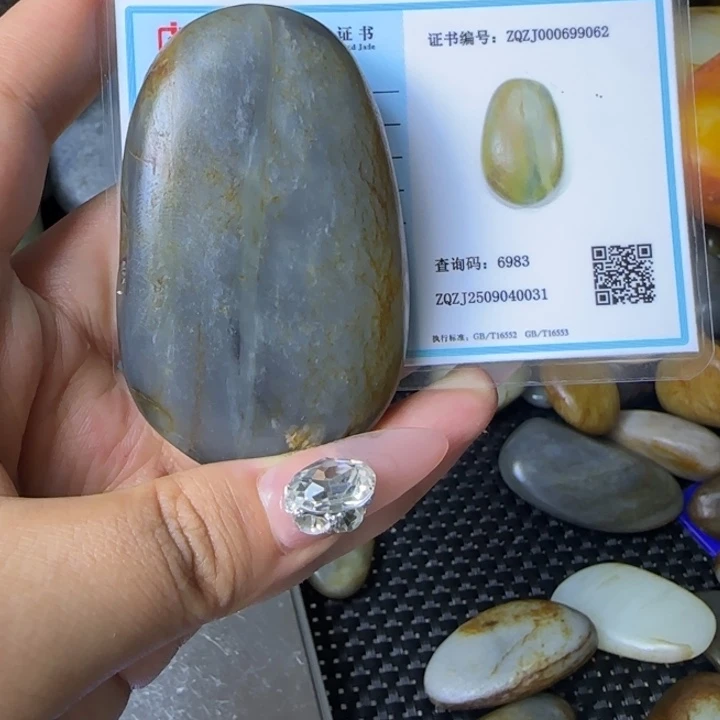 还***假未镶嵌和田玉把件