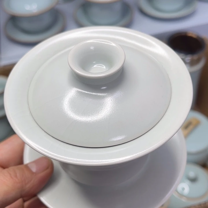 汝州原矿原釉微瑕盖碗