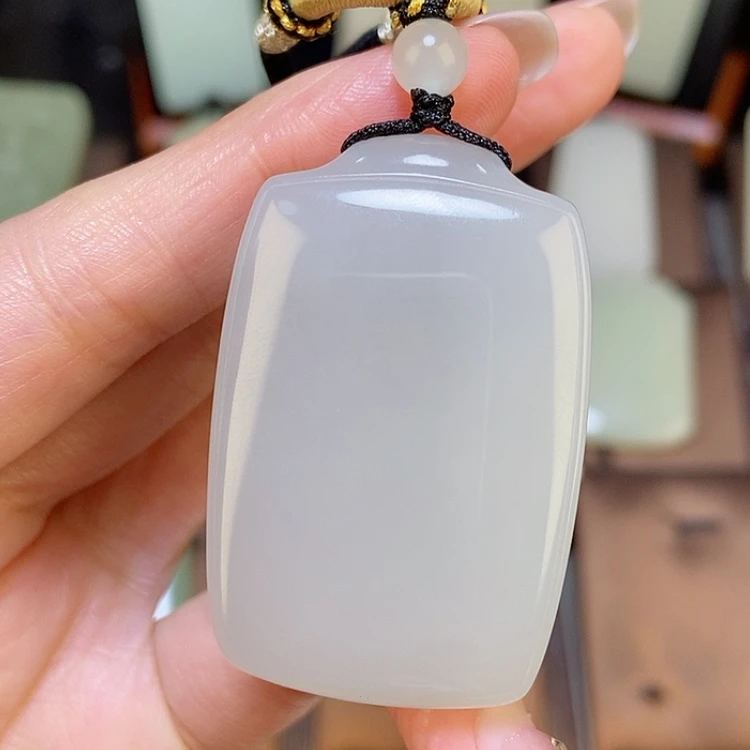 【闪购商品】颈饰未镶嵌和田玉