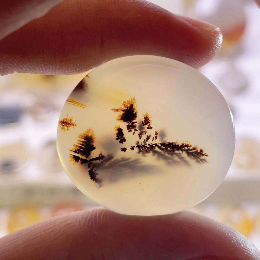 玛瑙/玉髓未镶嵌珠宝奇石