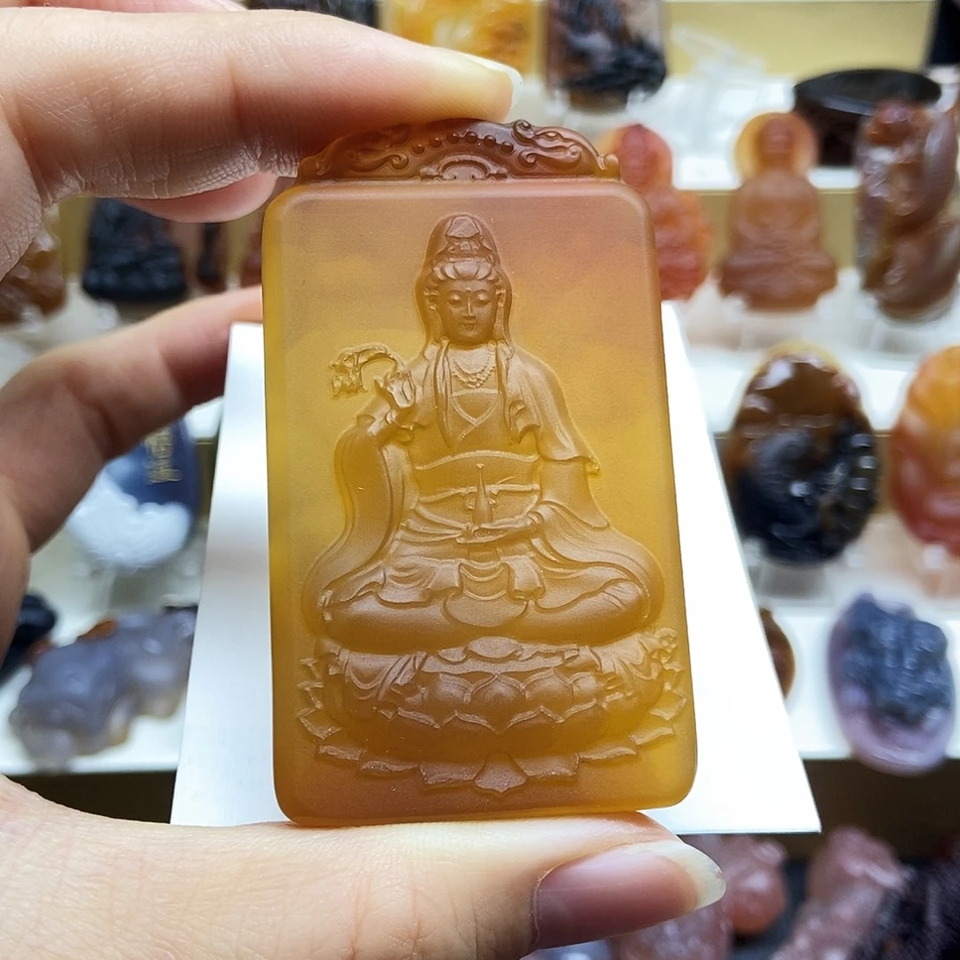 一***土玛瑙/玉髓未镶嵌颈饰