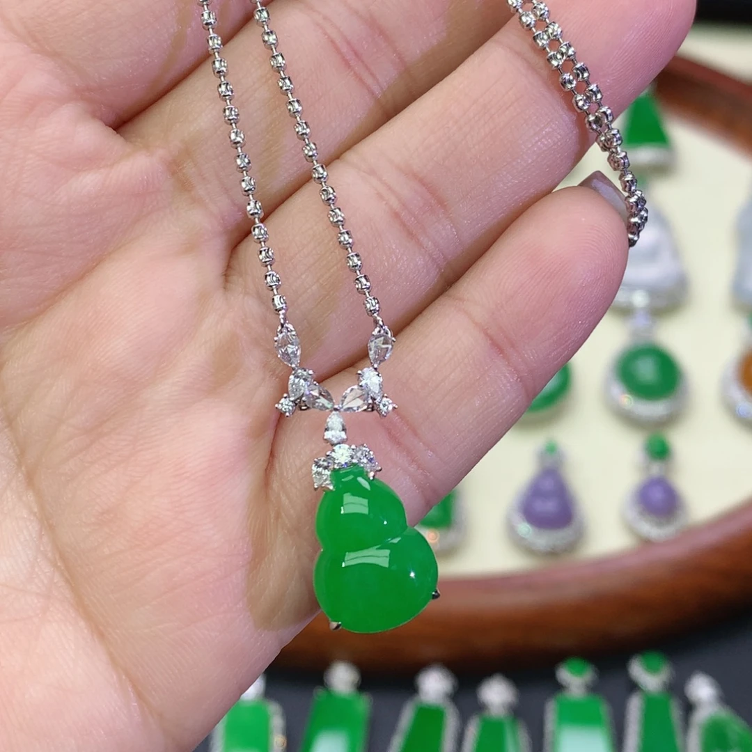 翡翠18K金镶嵌吊坠(不含链)