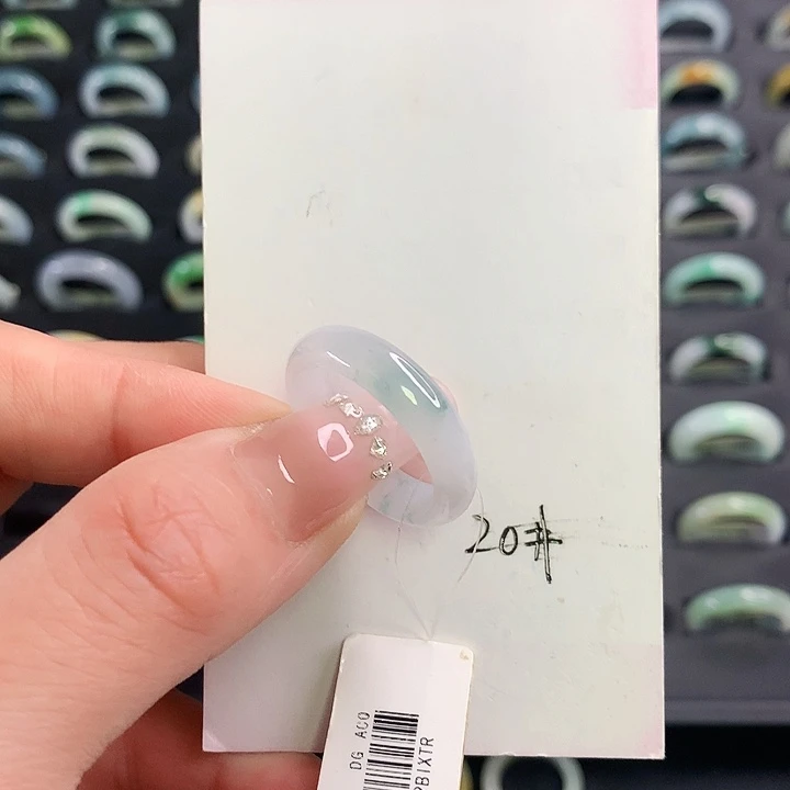 翡翠戒圈未镶嵌翡翠