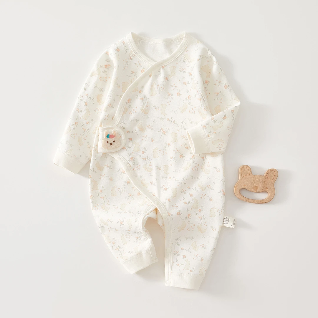 新生婴儿儿衣服秋季薄款长袖连体衣哈衣爬服女宝宝春秋装无骨纯棉