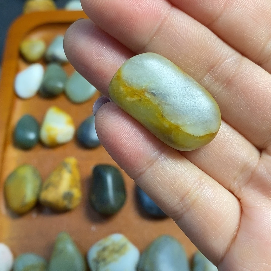 简***心和田玉（糖玉）未镶嵌挂件