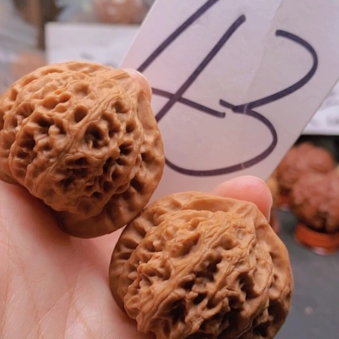 吊坠桃核42全品玉玺宫灯