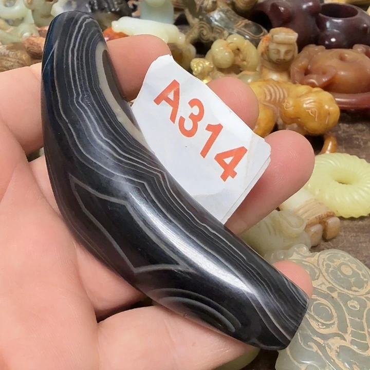 玛瑙/玉髓未镶嵌颈饰