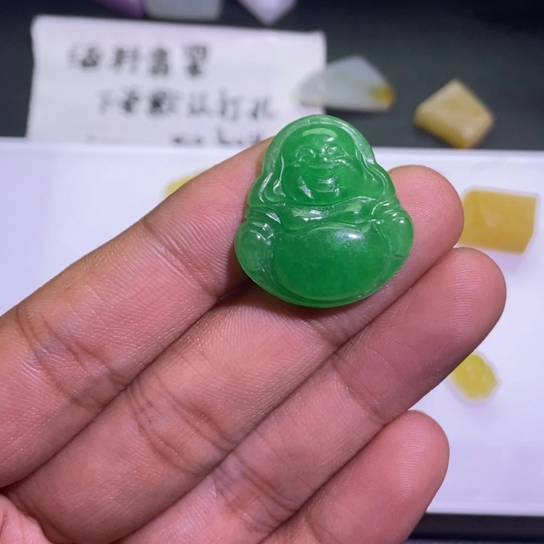 翡翠未镶嵌颈饰吊坠