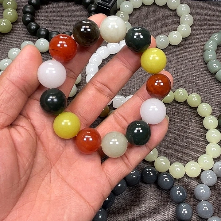 和田玉未镶嵌手链