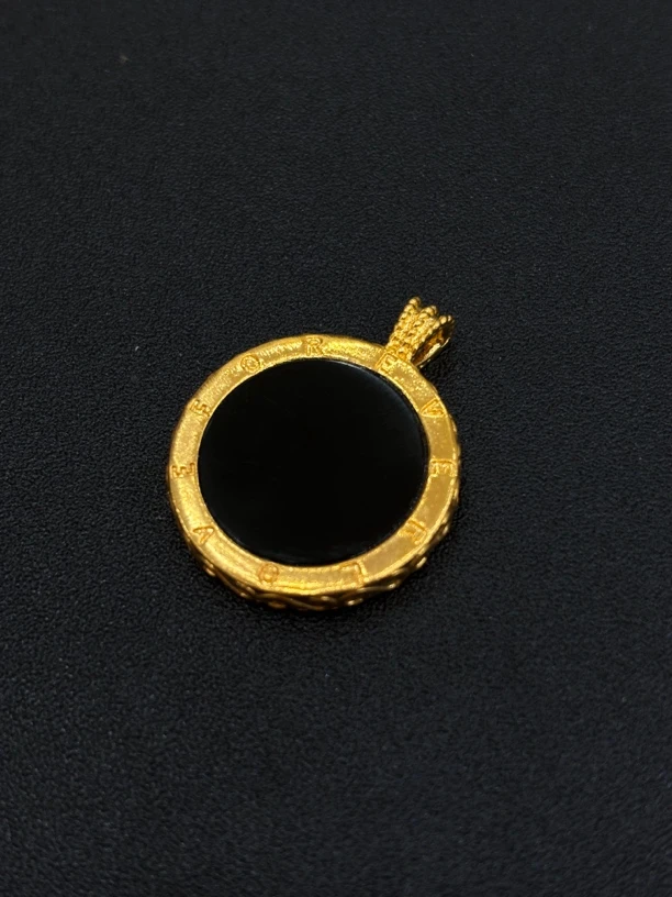 18k金 玛瑙玉髓吊坠 d261 送银项链