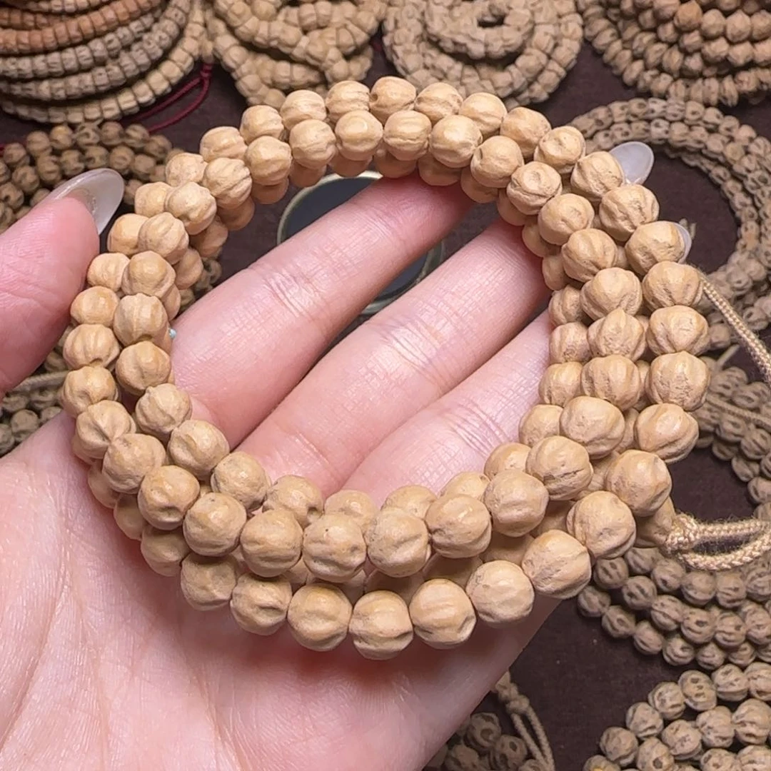 柏香籽/百香籽吊坠游****?