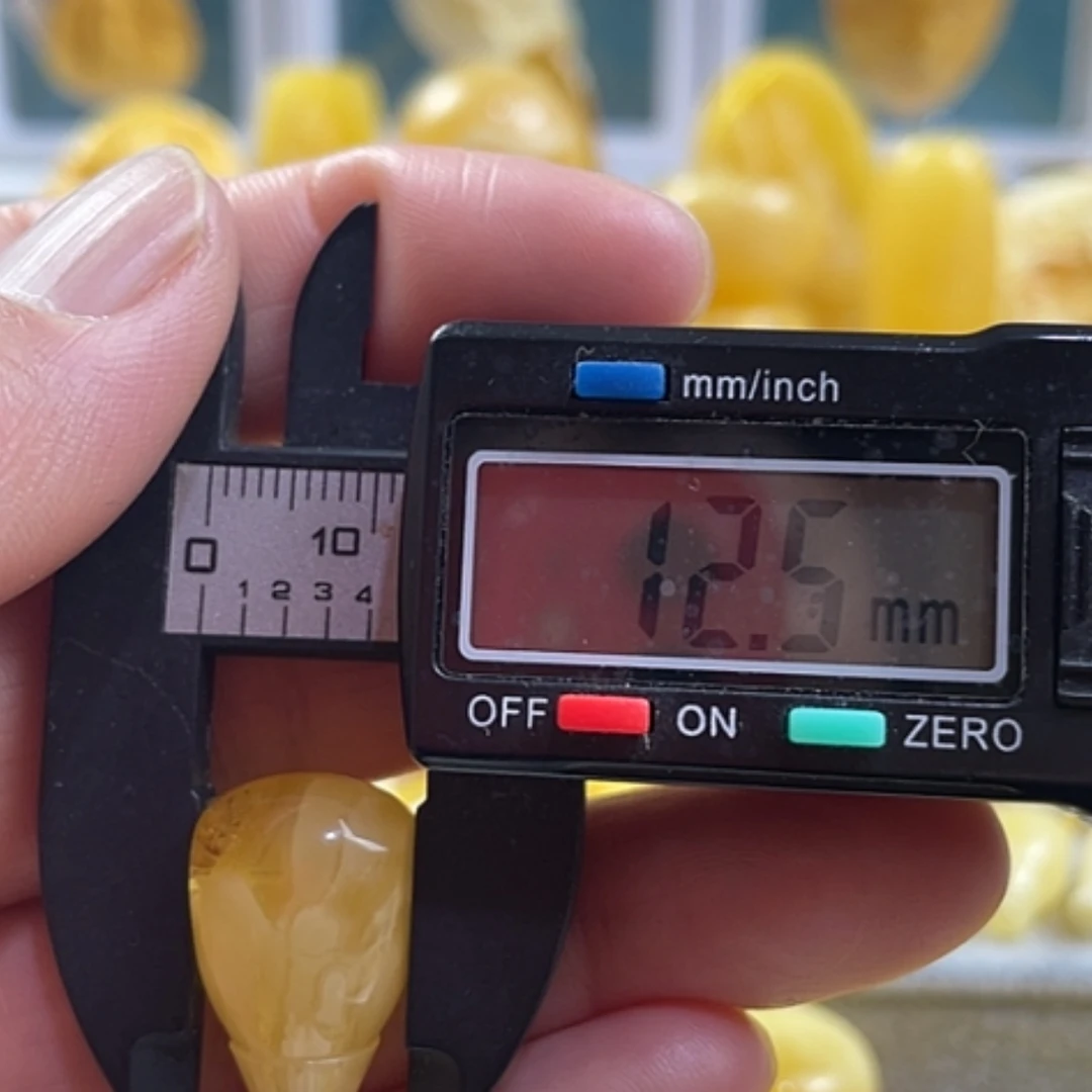 【闪购商品】琥珀裸石未镶嵌10杂