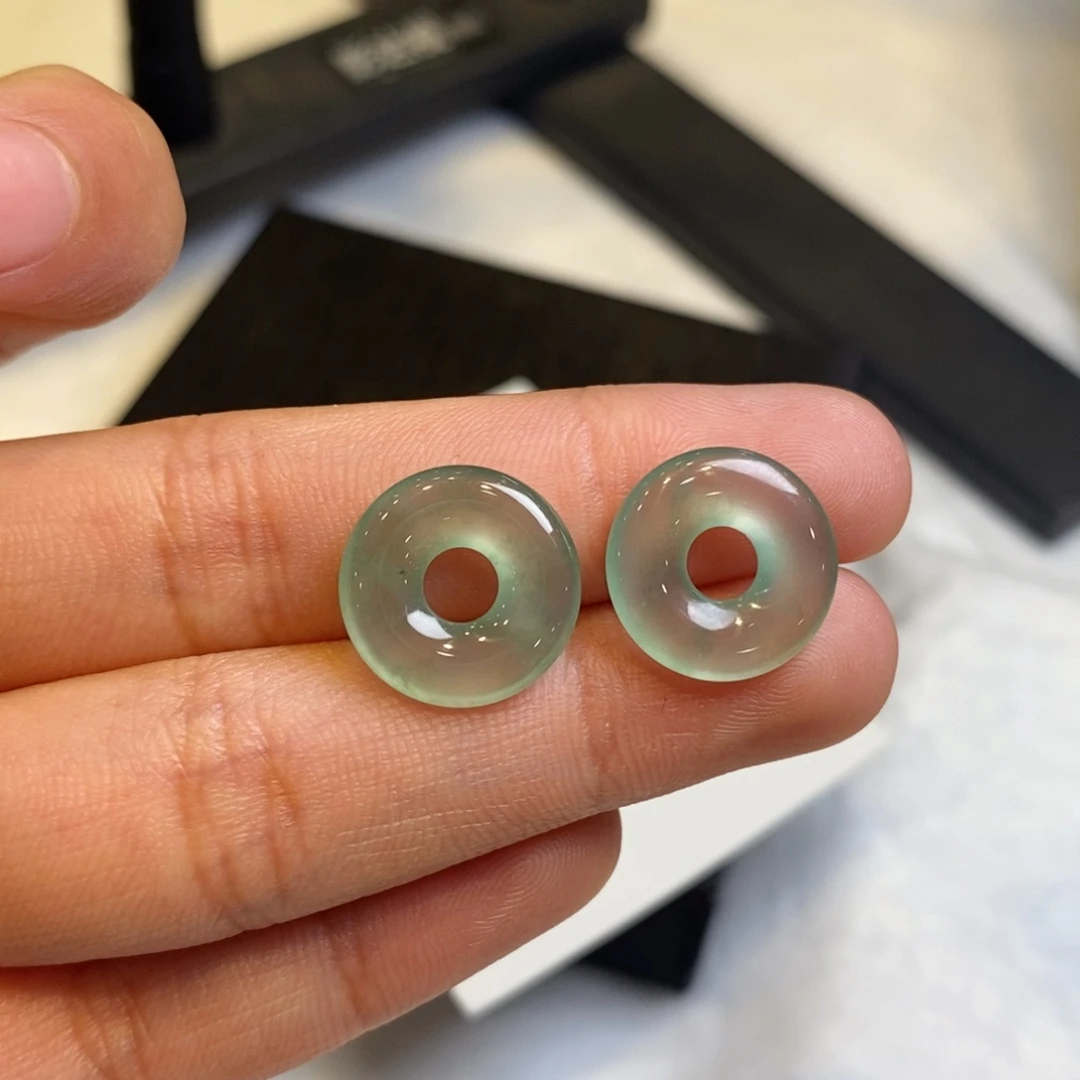 翡翠耳饰未镶嵌?***满裸石甜甜圈