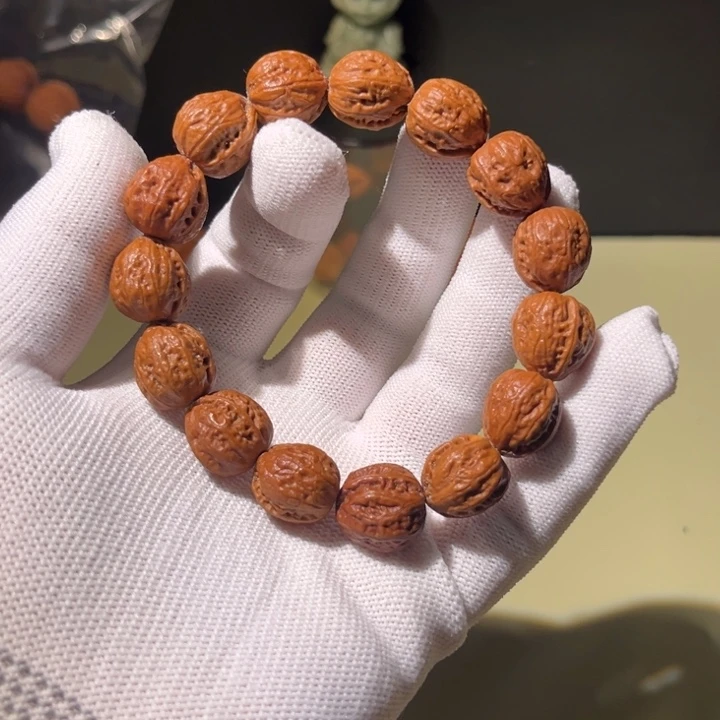 文玩核桃手串…………3