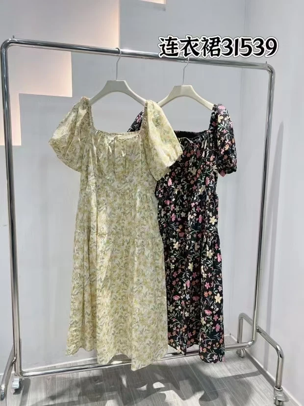 PMM夏季新款大码方领泡泡袖碎花连衣裙5B31539甜美收腰复古时尚