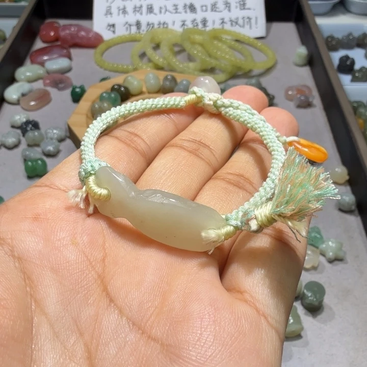 和田玉未镶嵌珠宝半成品