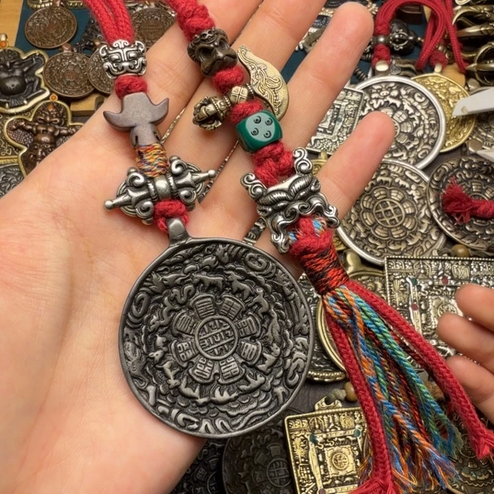 藏传文玩九宫如图