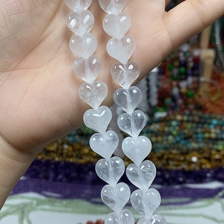 玛瑙/玉髓未镶嵌珠宝半成品天然白水晶屁桃卡12mm15颗