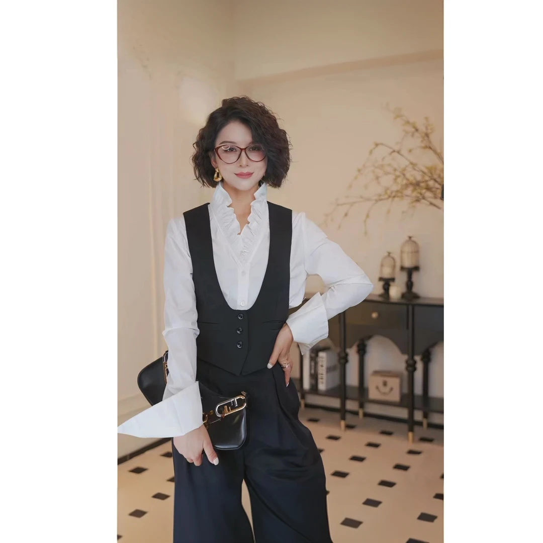 春秋高级感深V洋气西装马甲气质显瘦百搭女士收腰小众轻职业背心