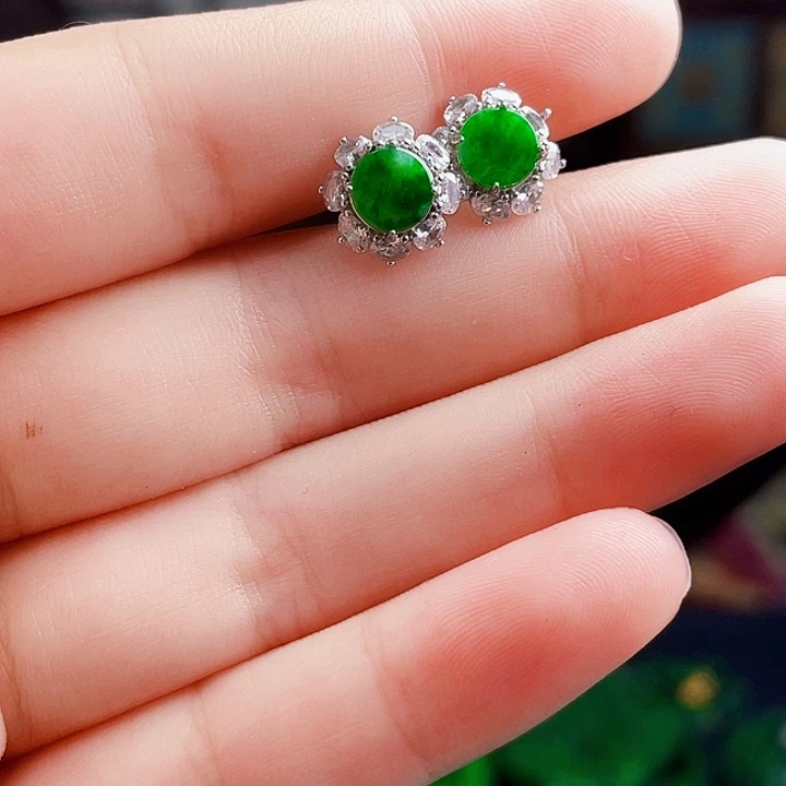 翡翠银S925镶嵌颈饰多样性