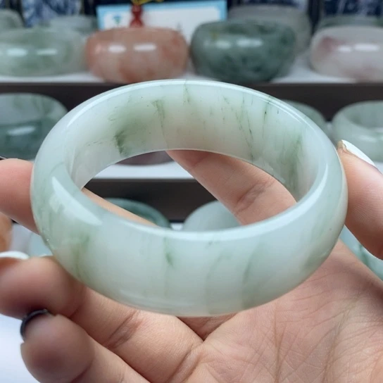 石英质玉（金丝玉）未镶嵌手镯