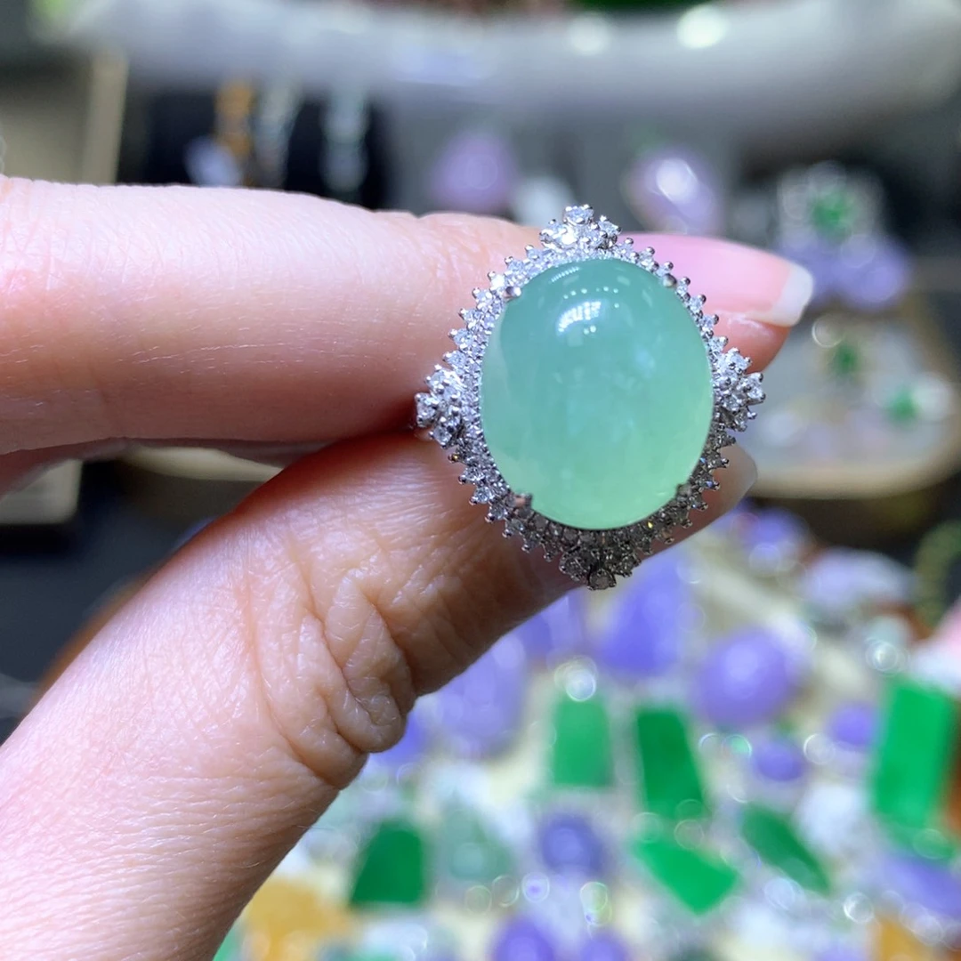 【闪购商品】翡翠颈饰18K金镶嵌翡翠吊坠项链
