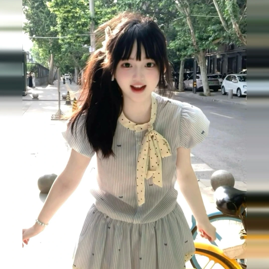 韩系蓝色条纹连衣裙女夏2025新款巨好看甜美miu系小个子花苞短裙