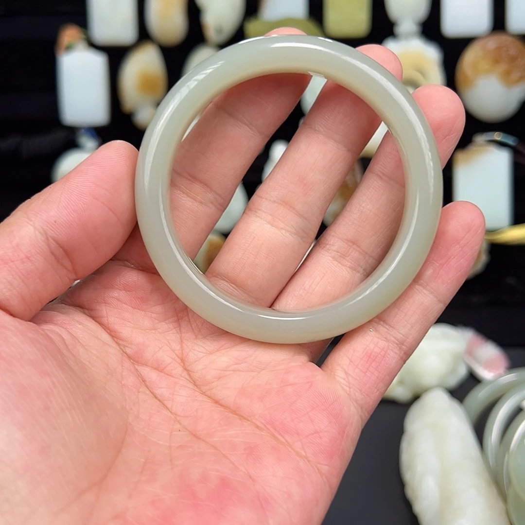 ****凯手链未镶嵌和田玉