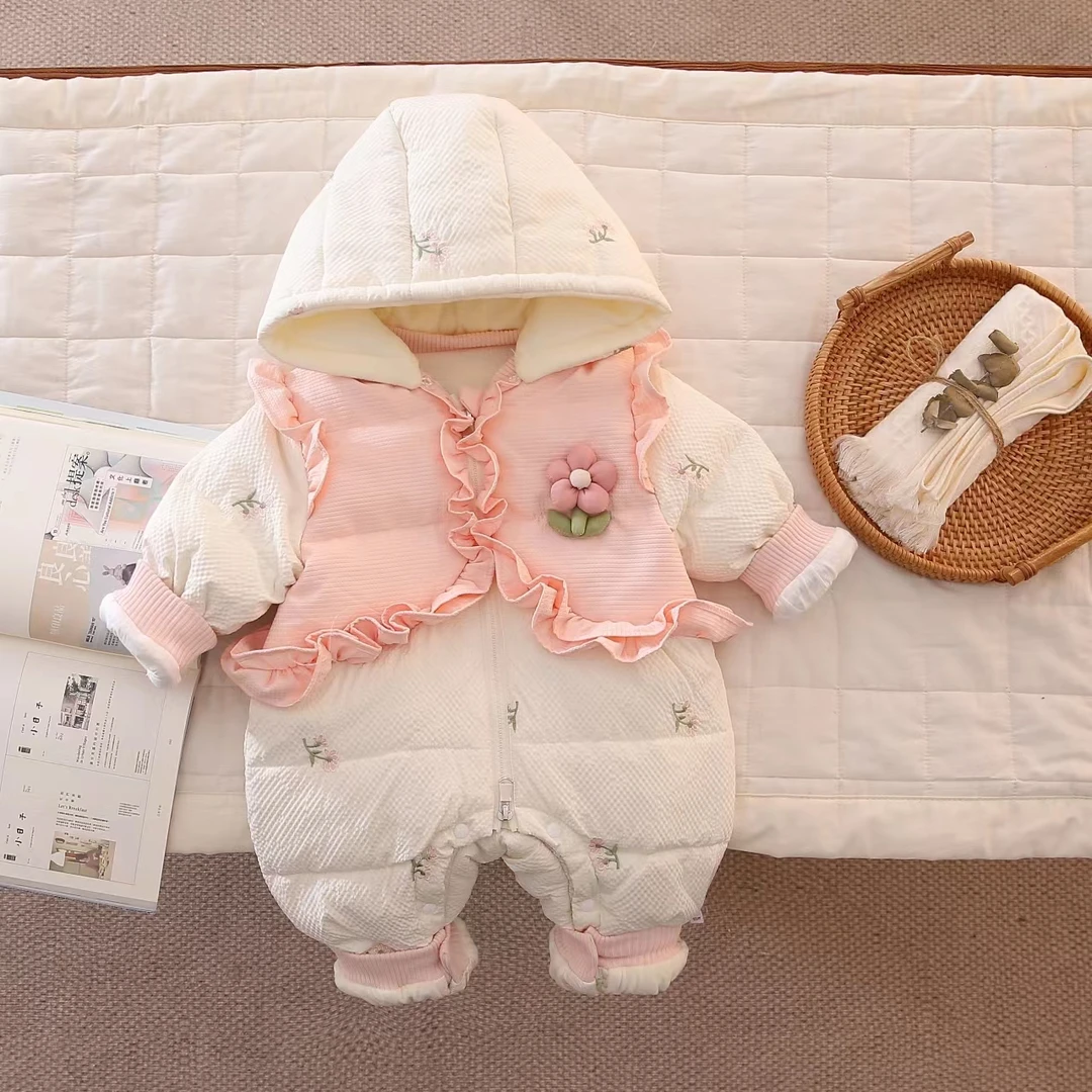 冬季外出连体衣婴宝宝连帽保暖假两件小花朵哈衣白鸭绒羽绒服6344