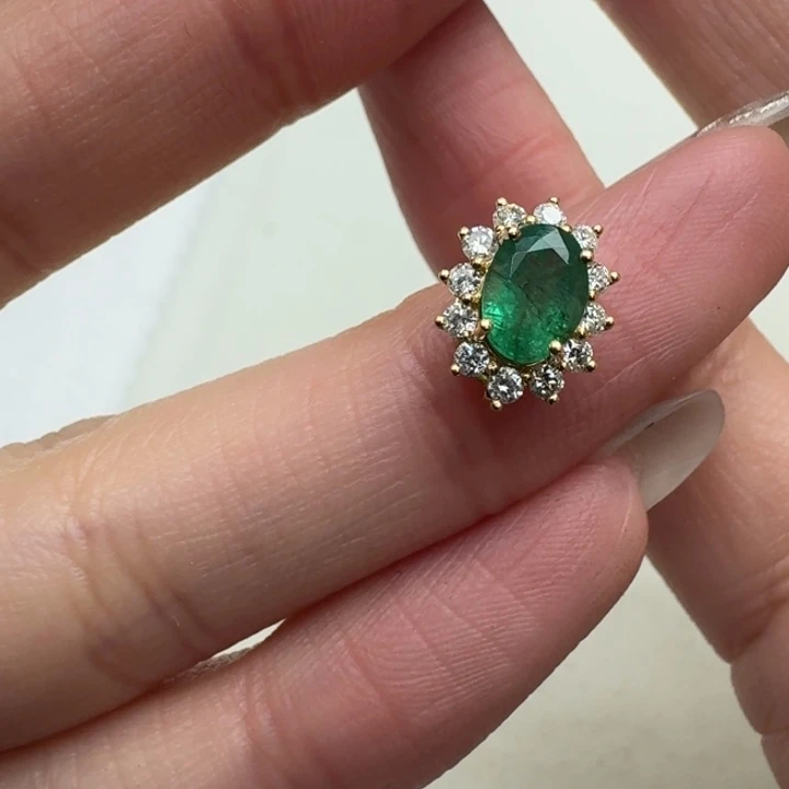 祖母绿颈饰18K金镶嵌