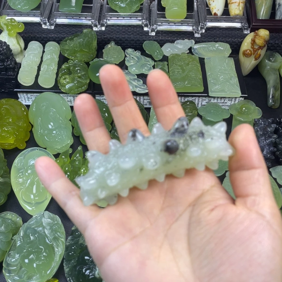 蛇纹石玉未镶嵌珠宝奇石