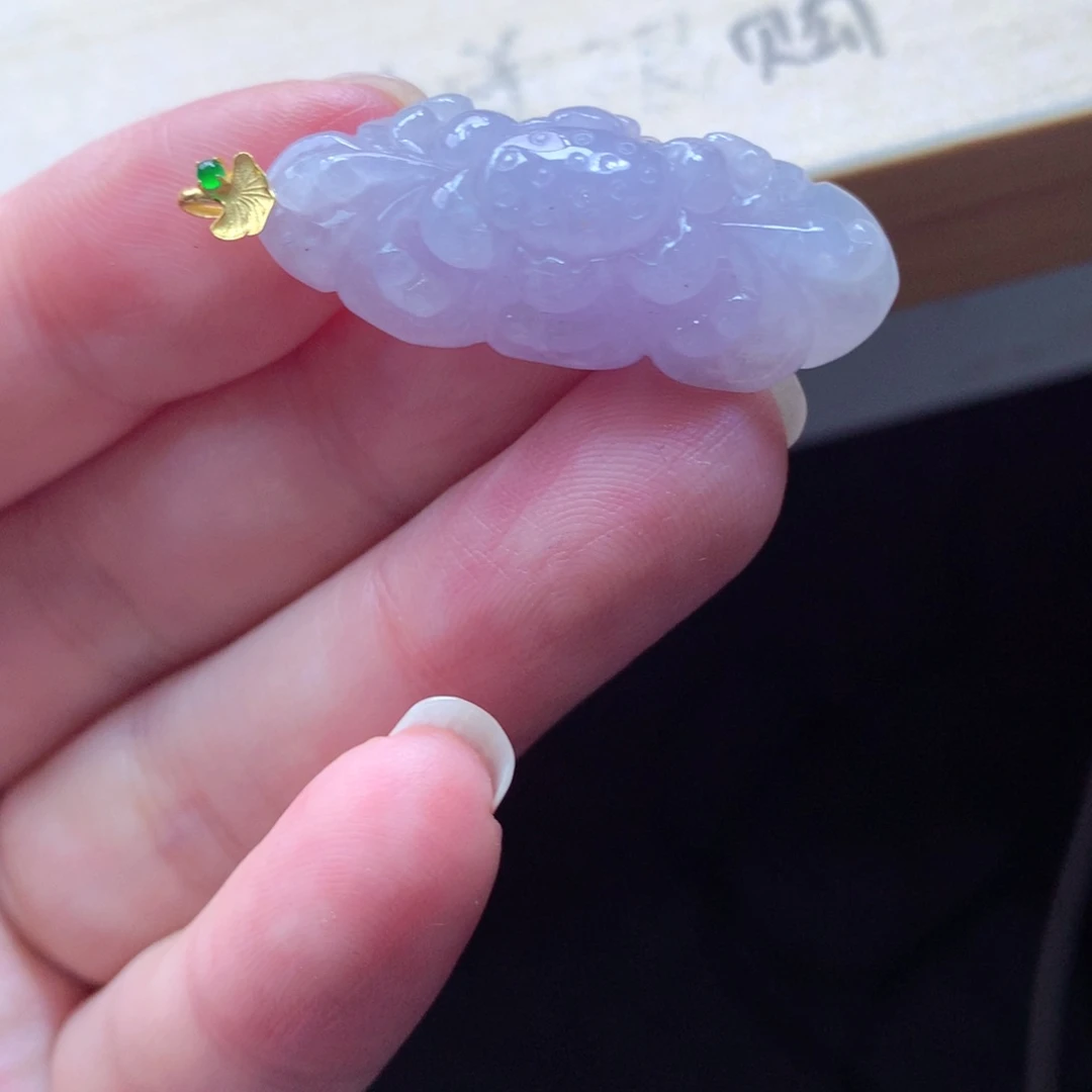 翡翠颈饰18K金镶嵌吊坠