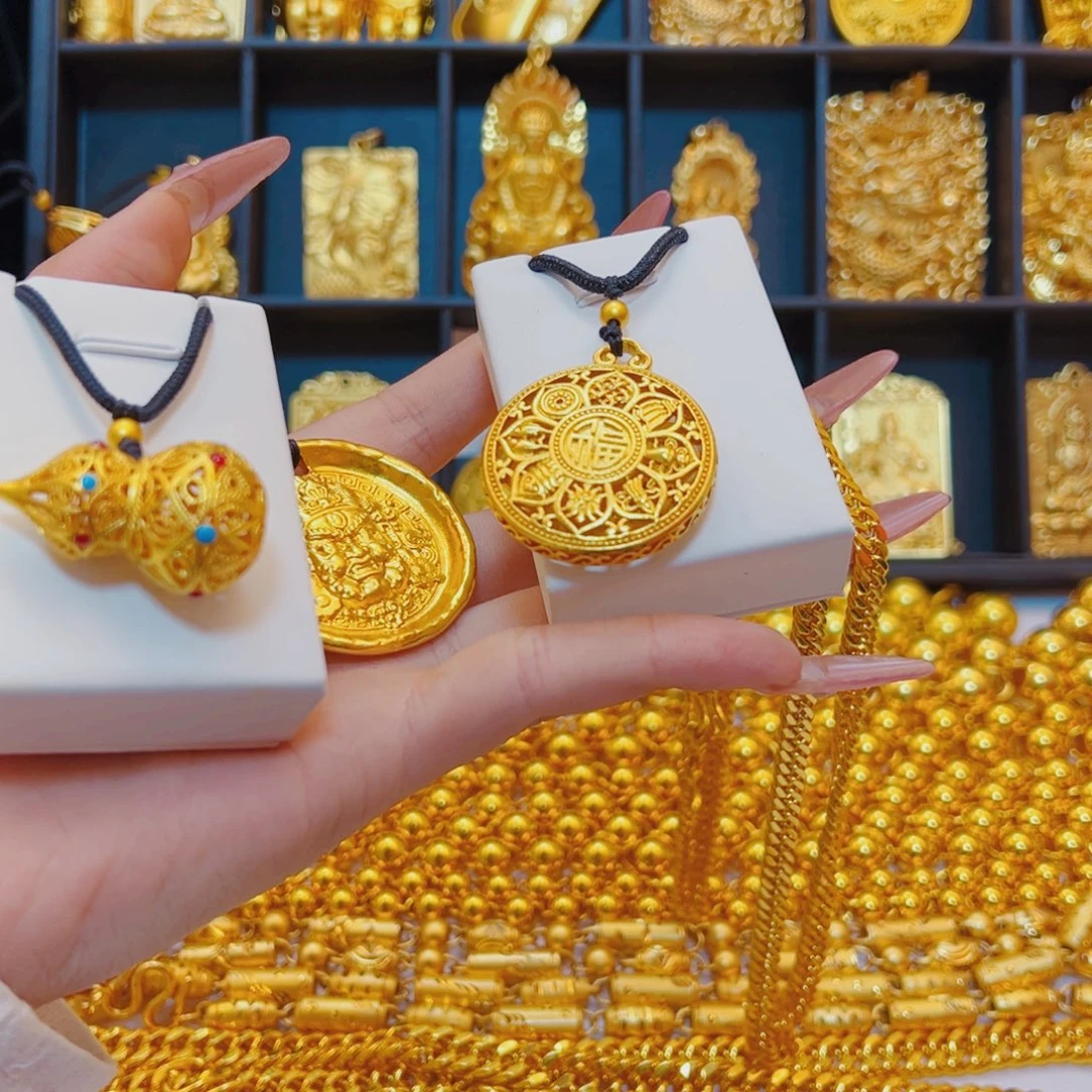 合金合金大号黄财神吊坠和八宝罗盘和珐琅彩葫芦吊坠和小号lbxl