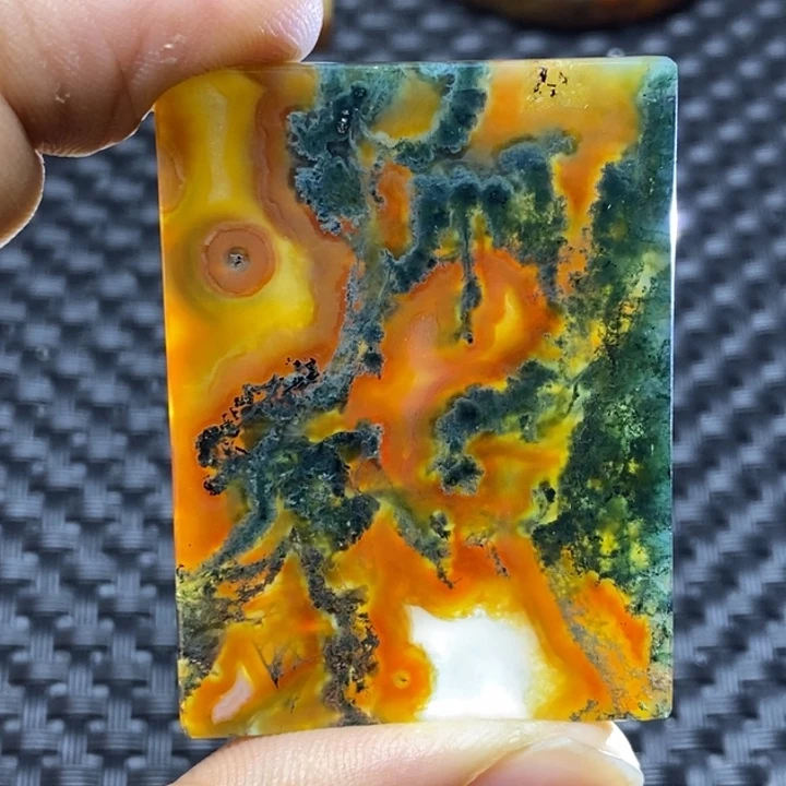 玛瑙/玉髓颈饰未镶嵌?****了