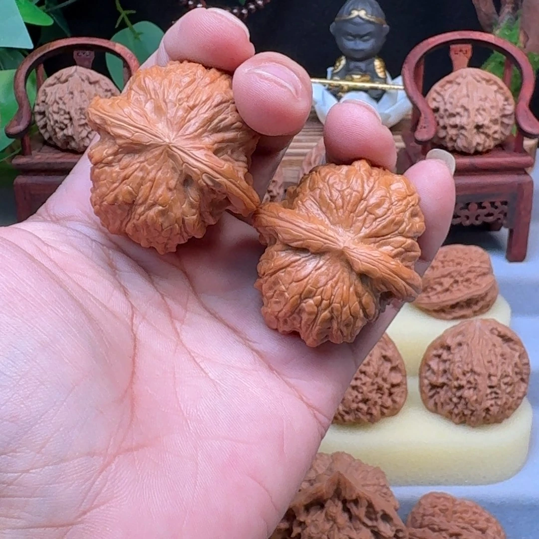 把件文玩核桃-42血麒麟，修尖差尺