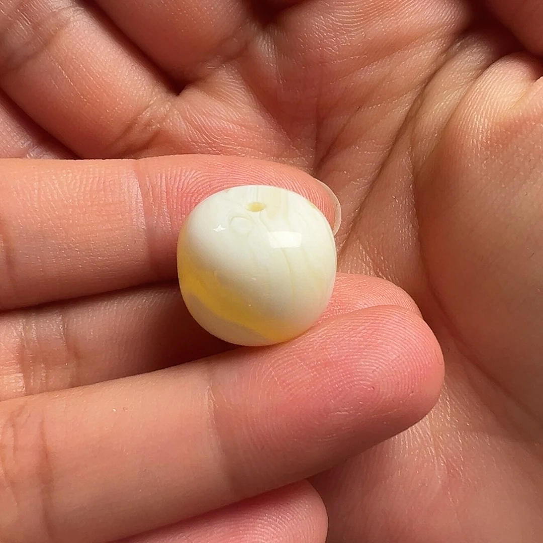 蜜蜡颈饰未镶嵌热*.白蜡妖花墩子16*13