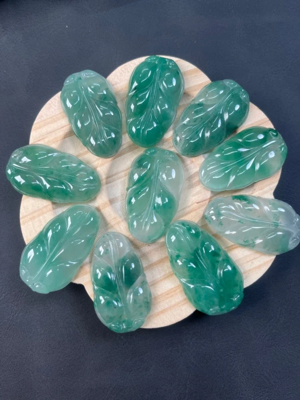 天然非洲翠叶子吊坠，多样性发一