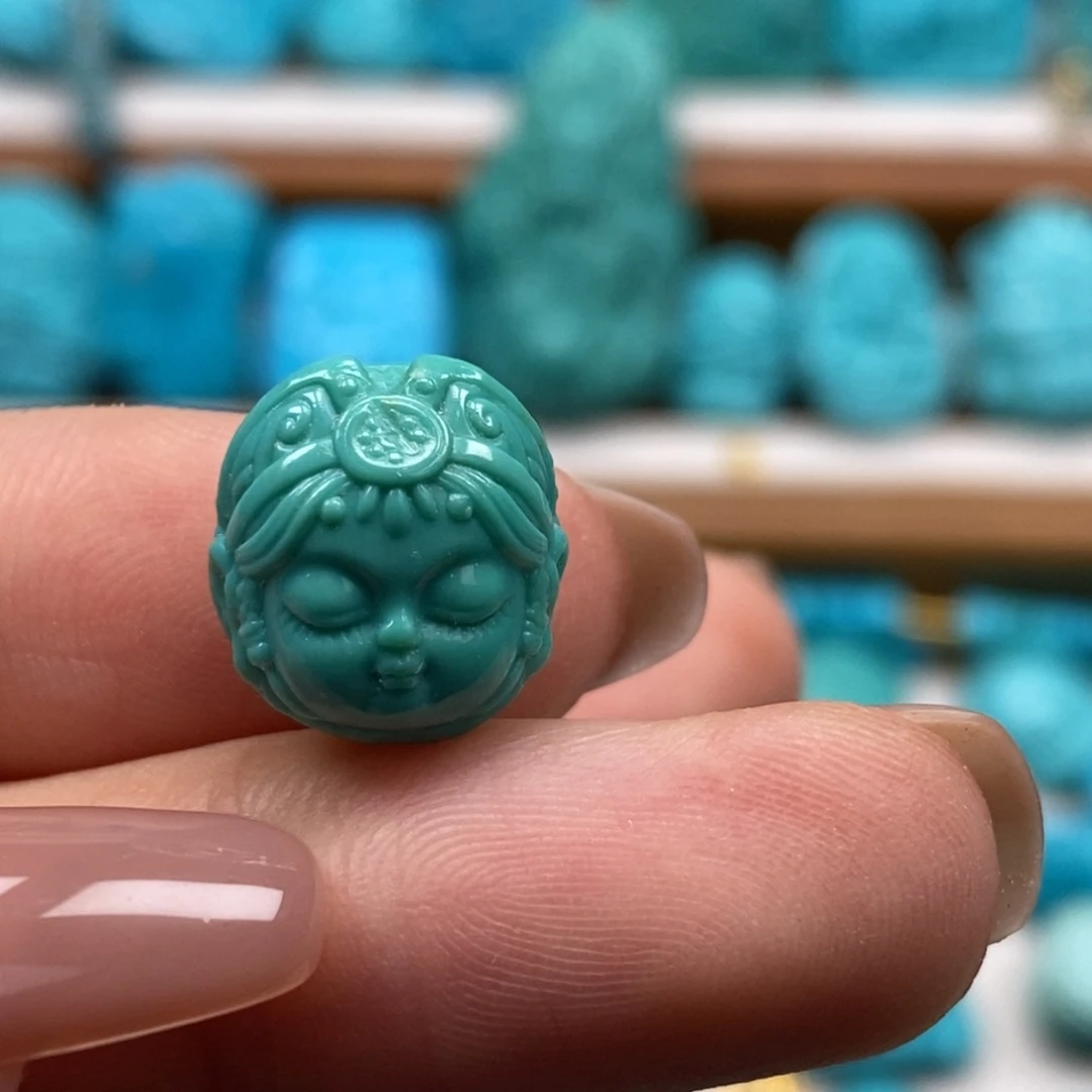 绿松石未镶嵌颈饰