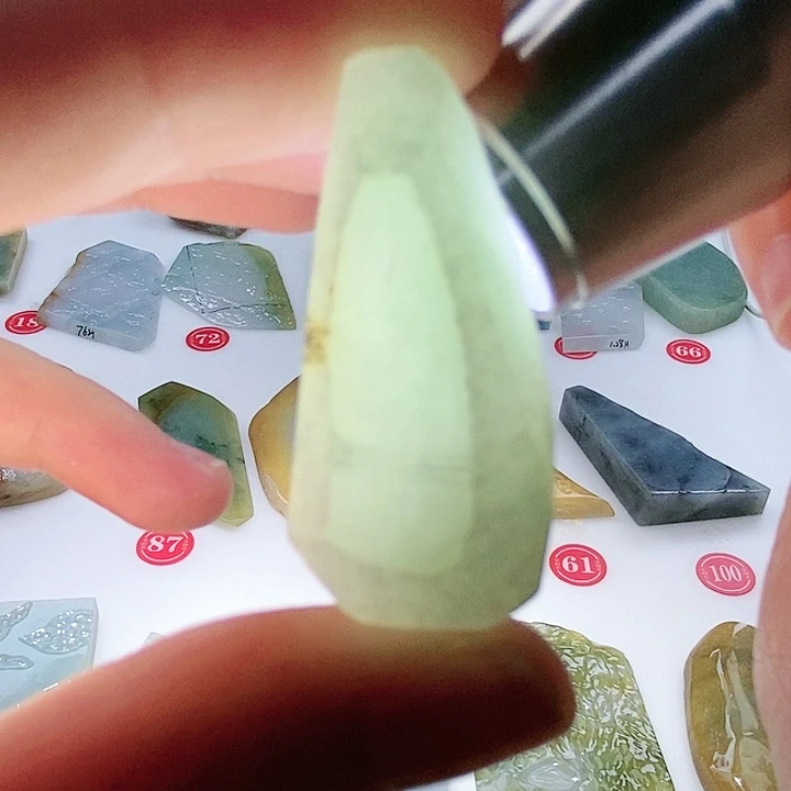 定制翡翠未镶嵌定制