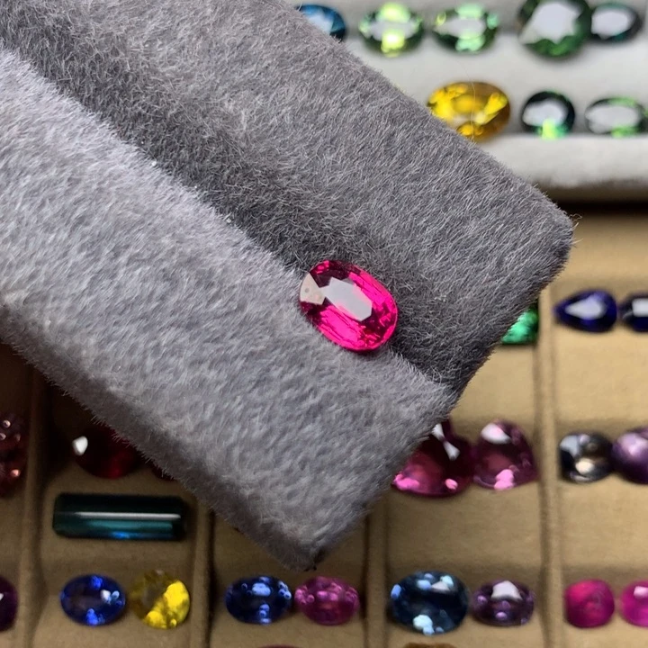 未镶嵌裸石规格碧玺